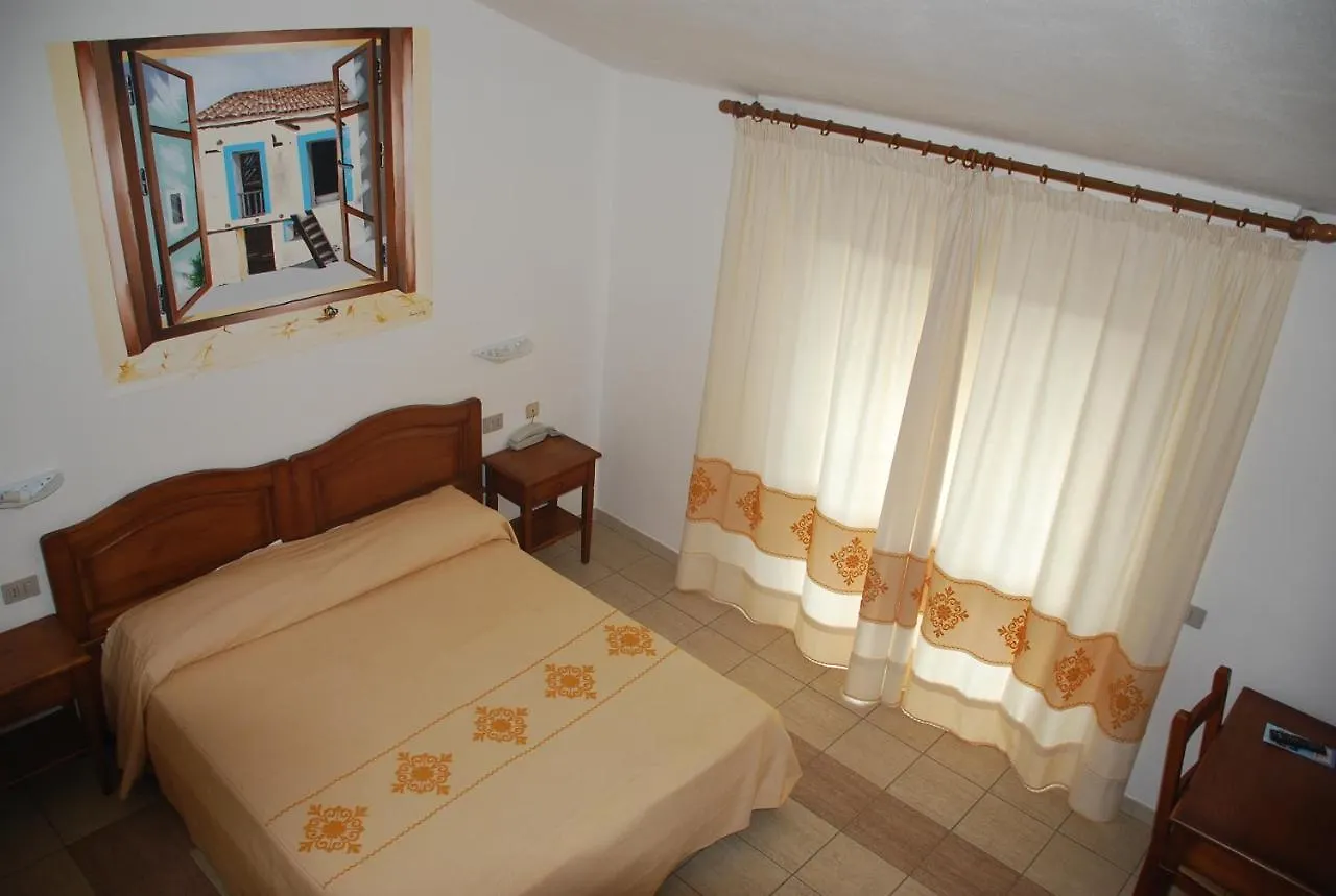 Hotel Belvedere Tonara 0*,  איטליה